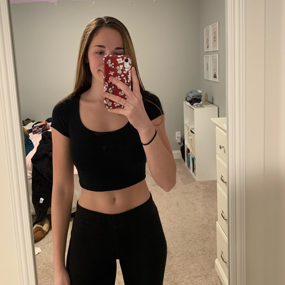 Black crop top